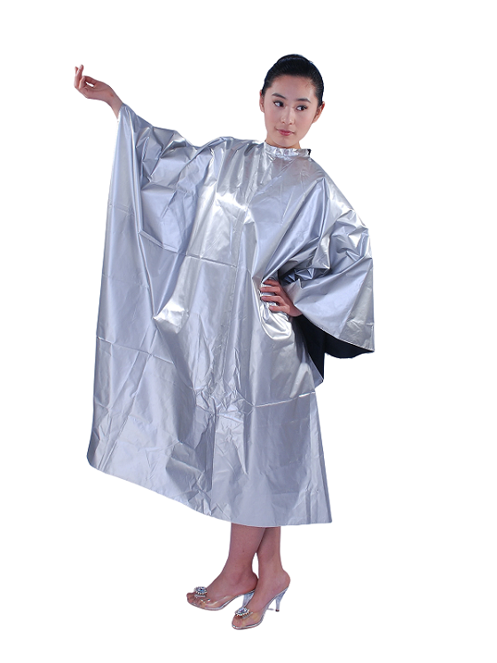 Capes de salon r&eacute;sistantes aux produits chimiques&nbsp;: meilleures capes pour la coloration et le blanchiment des cheveux